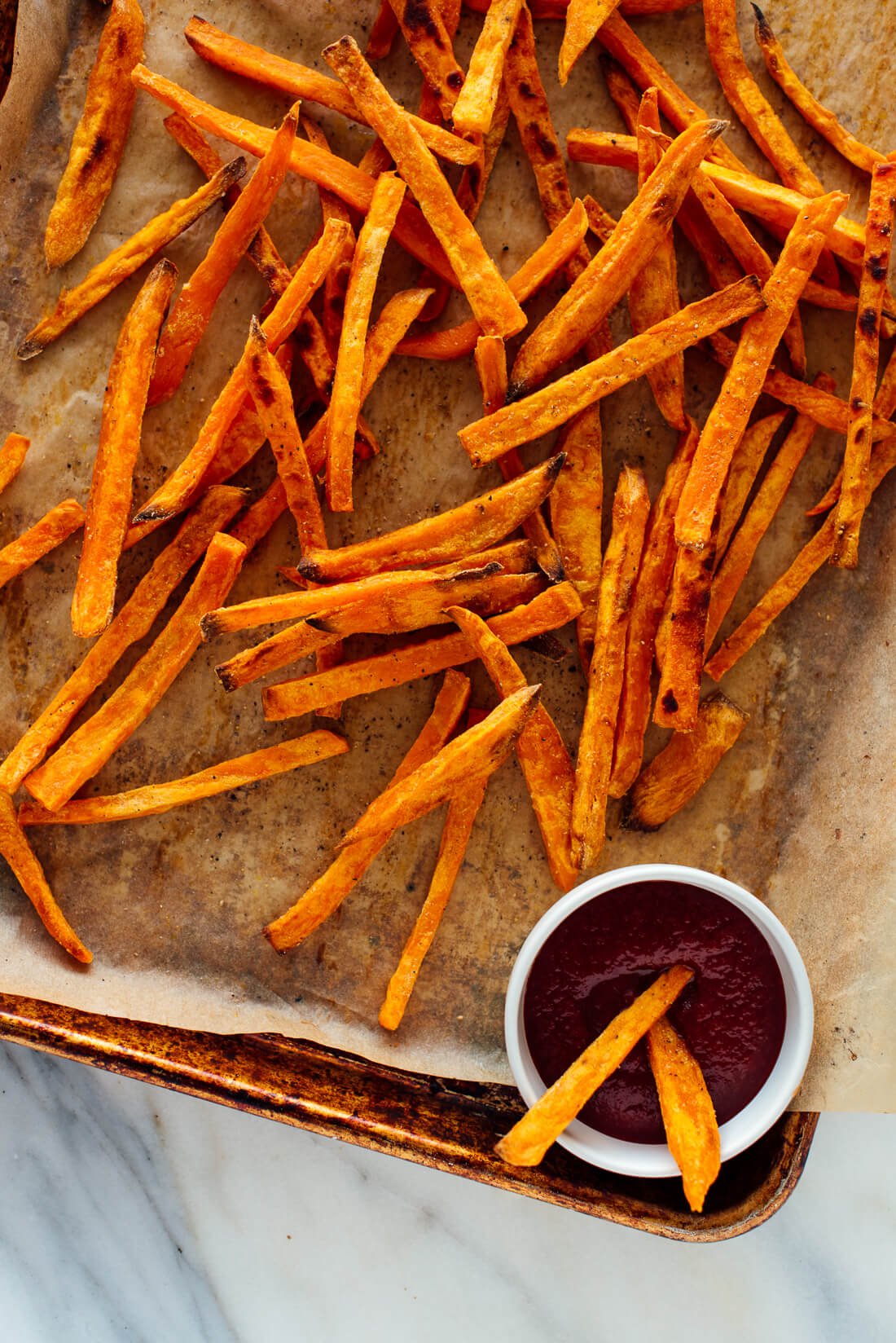 Restaurant-Crisp Sweet Potato Fries: Your Oven-Baked Guide